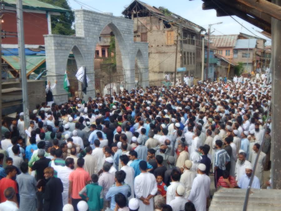 A massive pro-freedom rally was taken out by people in Sopore on August 19, 2016 after Friday prayers. (KL Image: Mohammad Abu Bakr)