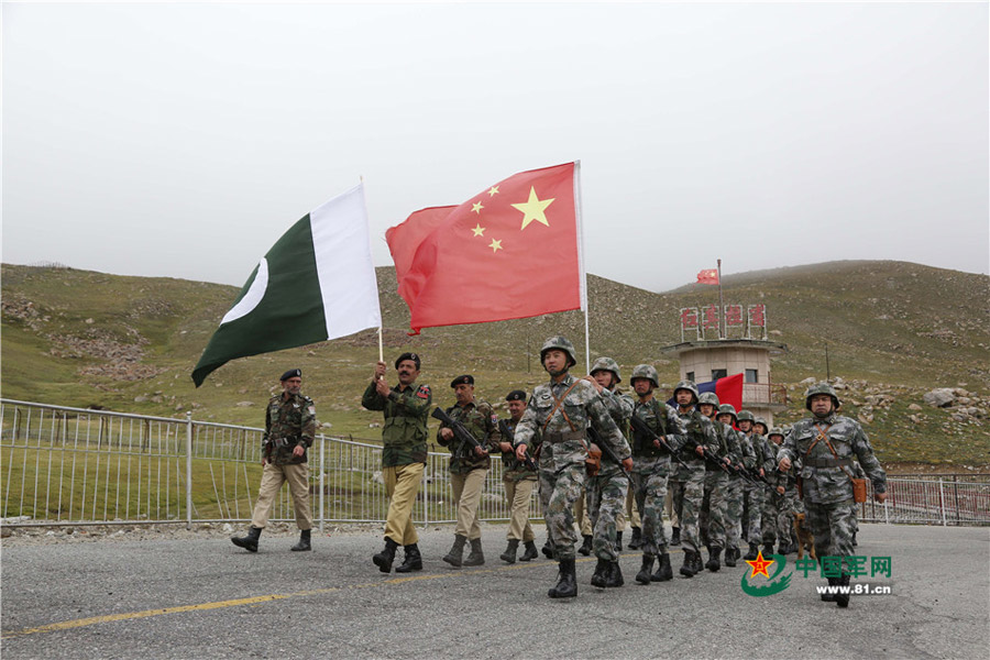 PaK Chinese Troops